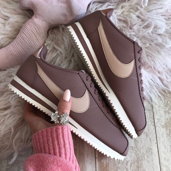 NWT Nike Cortez Leather Rare - Picture 8 of 8